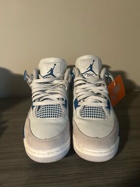 Air Jordan 4 Retro Military Blue